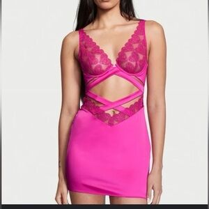 NWT Victoria's Secret Embroidered Hearts Slip dress in Fuchsia Frenzy